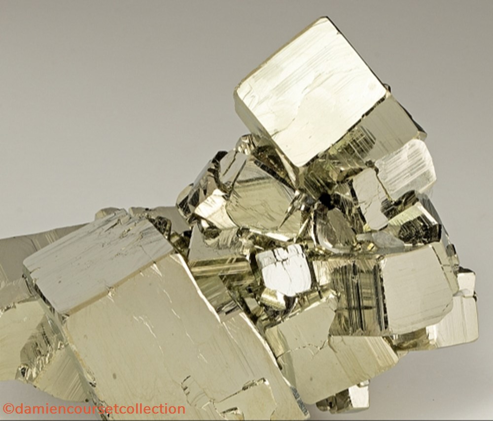 Pyrite (Pérou) mineraux meteorites pyrite perou