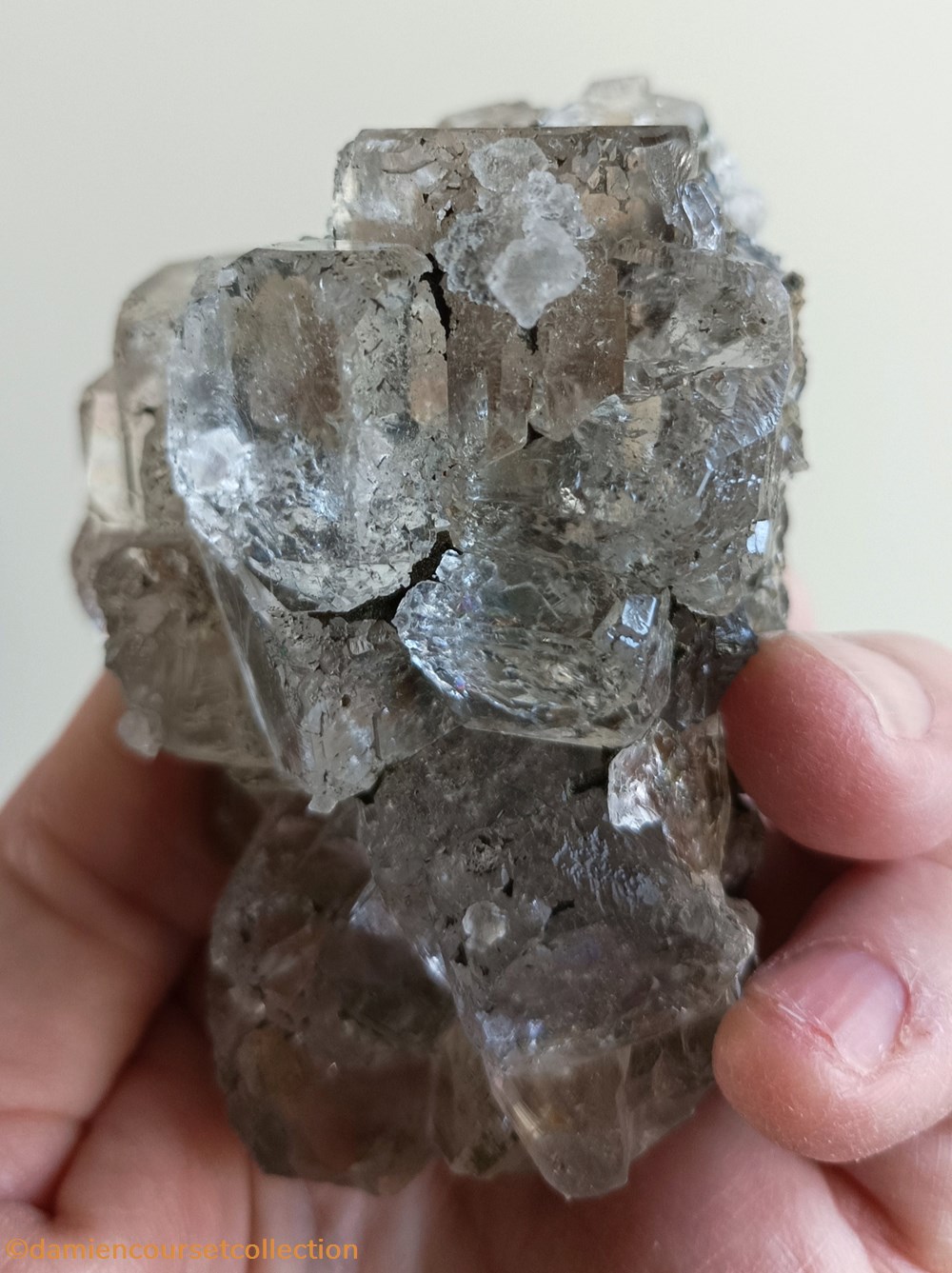 Fluorite "ice cube" 2 mineraux meteorites fluorite ice cube