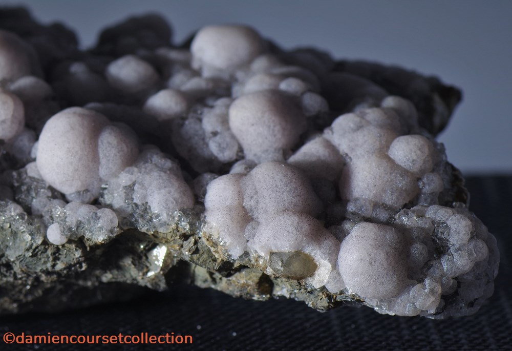 Fluorite sur Topaze mineraux meteorites fluorite sur topaze