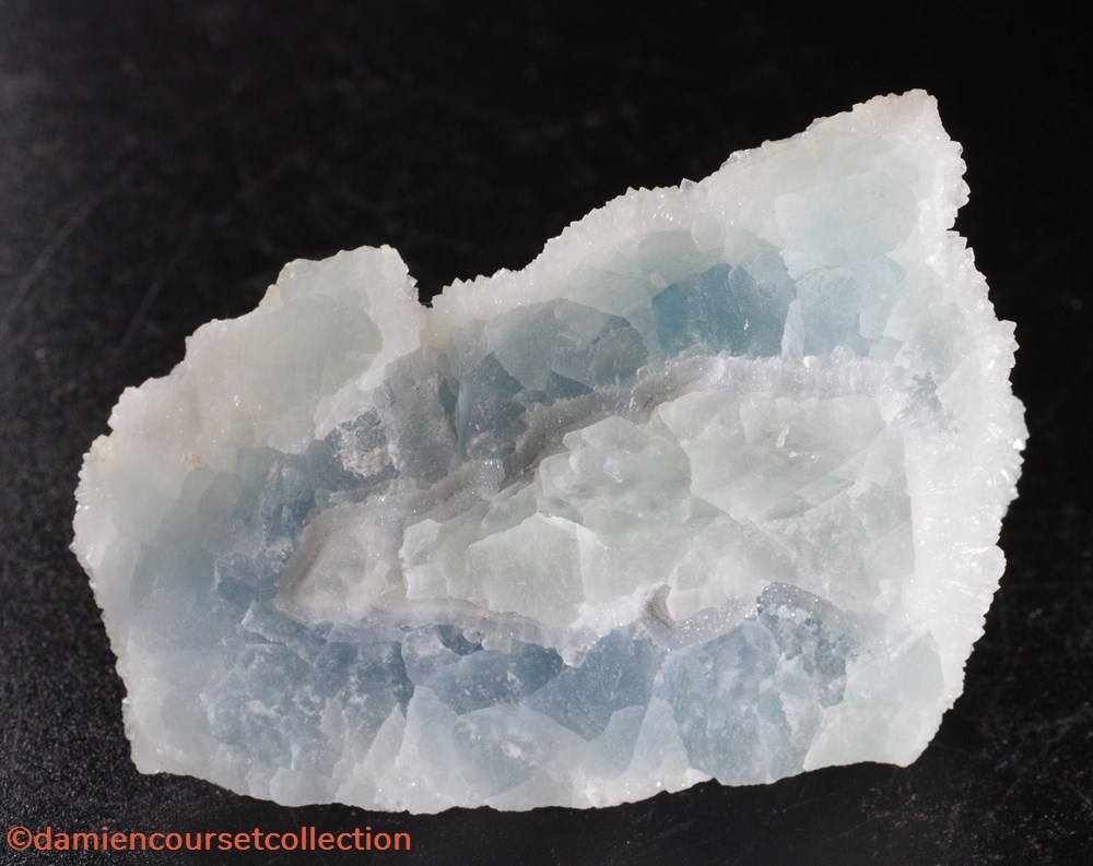 2 Fluorites, Langeac et Fontsante 4 mineraux meteorites 2 fluorites langeac et fontsante