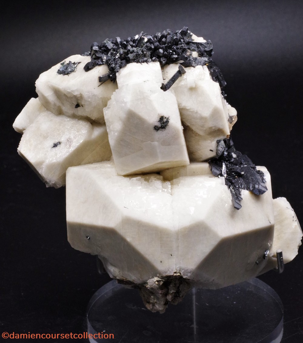 Orthose maclée et Aegirine mineraux meteorites microcline orthose maclee et aegirine