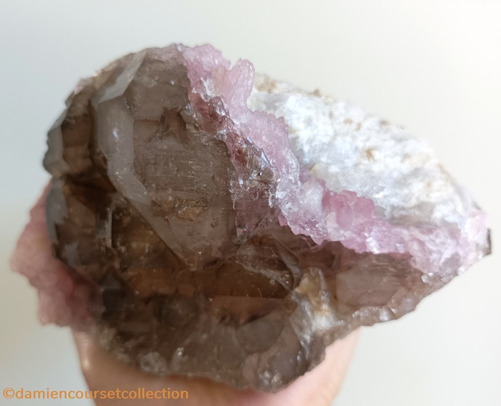 Quartz rose & Quartz fumé 4 mineraux meteorites quartz rose quartz fume
