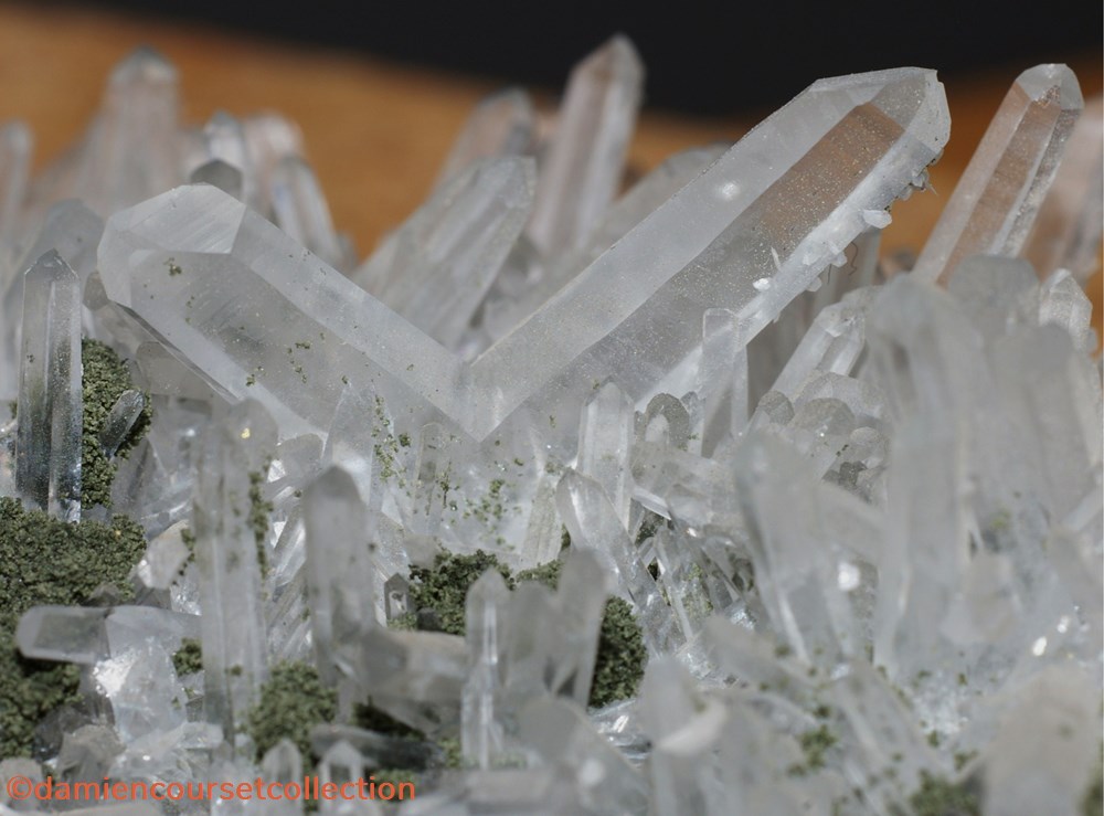 mineraux meteorite du japon macle de quartz et clinochlore