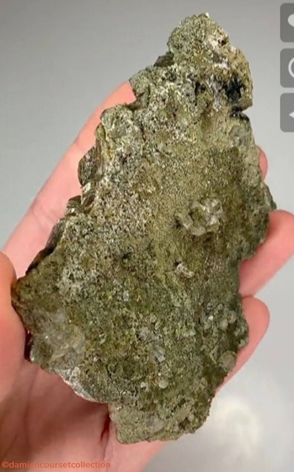 Topaze et Arsénopyrite 3 mineraux meteorites topaze et arsenopyrite