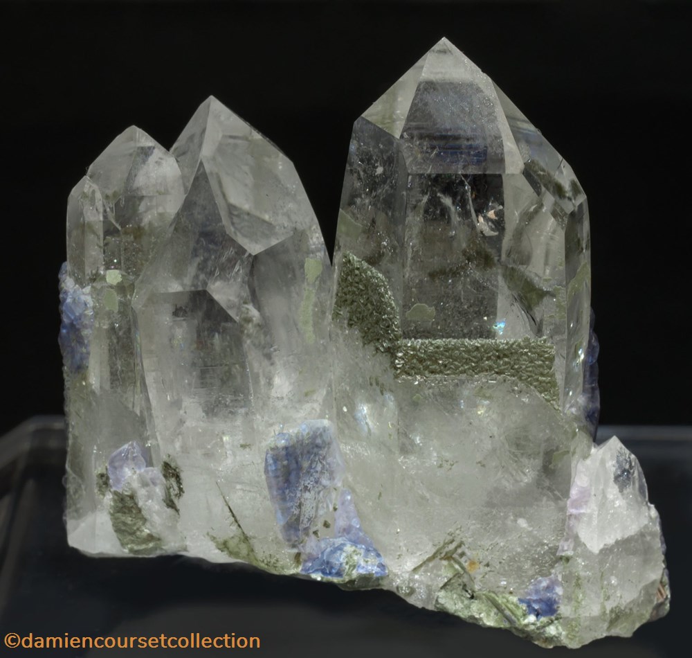 Quartz, Fluorite et Topaze 3 mineraux meteorites quartz fluorite et topaze