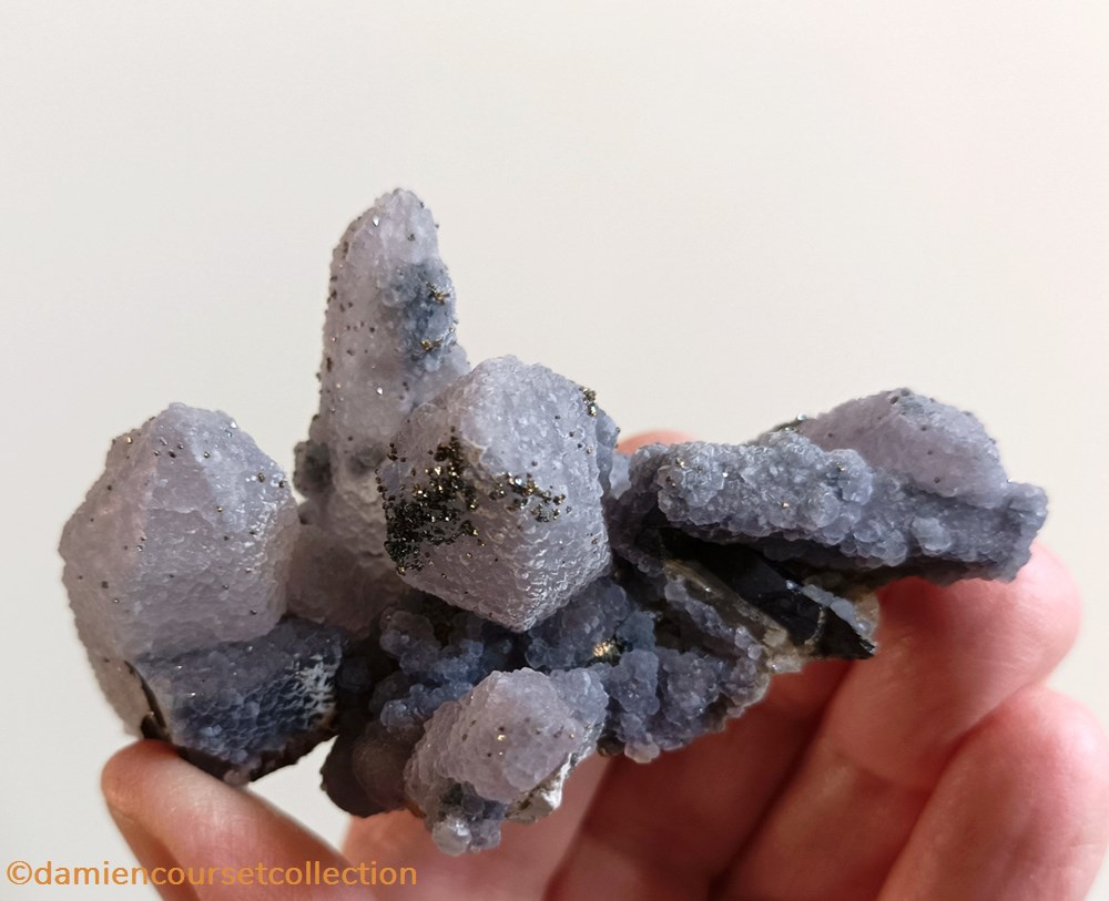 Fluorite sur Quartz et Wolframite 3 mineraux meteorites fluorite sur quartz et wolframite