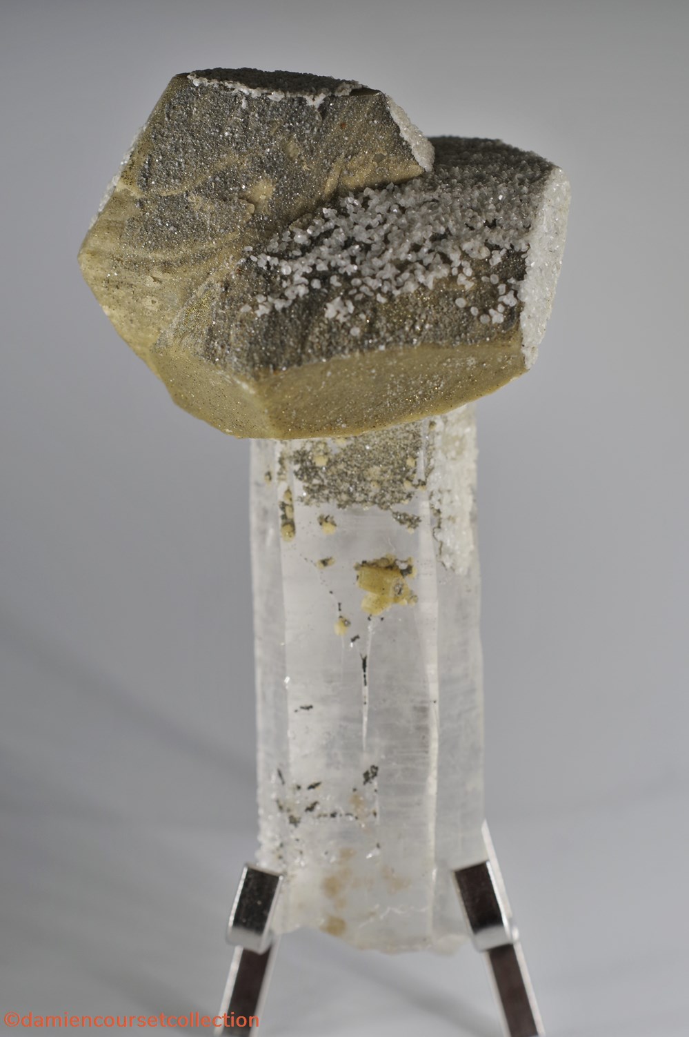 Sidérite sur Quartz mineraux meteorites siderite sur quartz