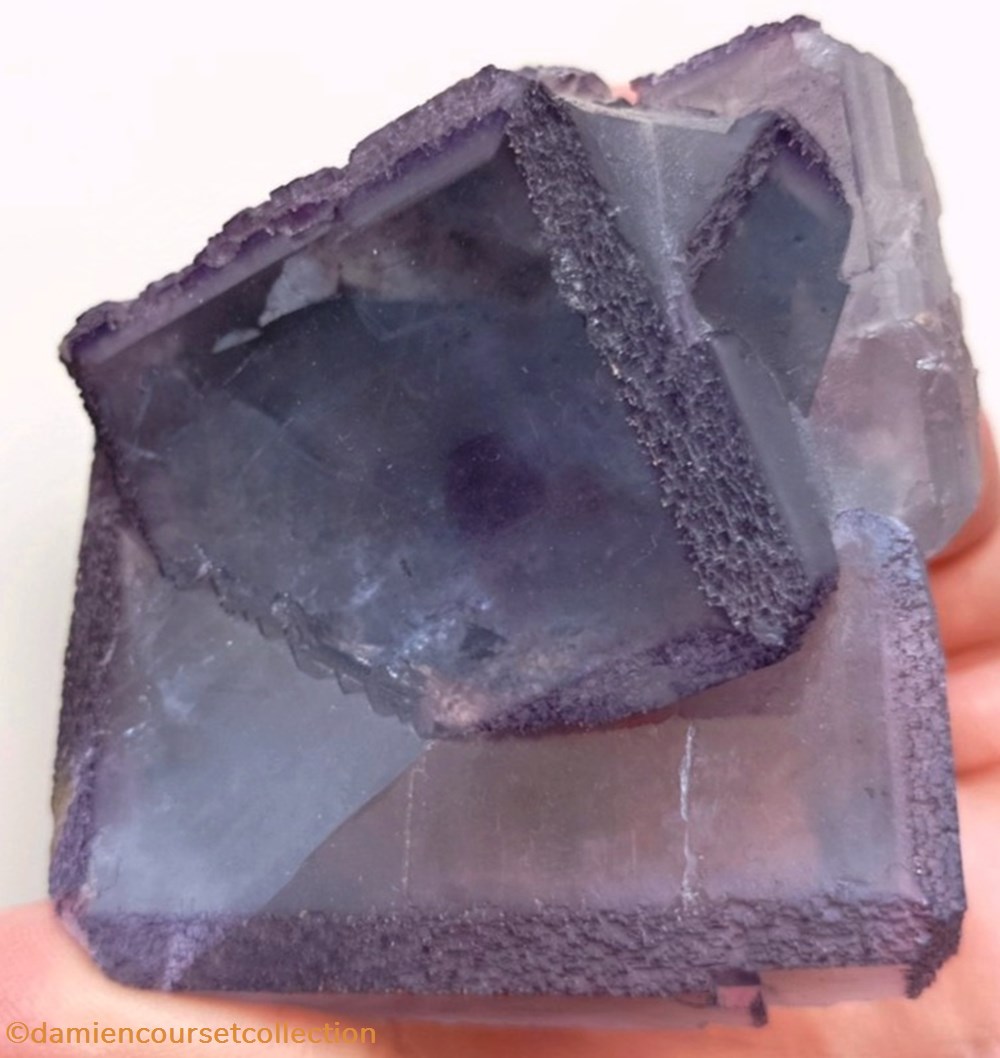 Fluorite "Josefa Veneros", La Collada mineraux meteorites fluorite josefa veneros la collada