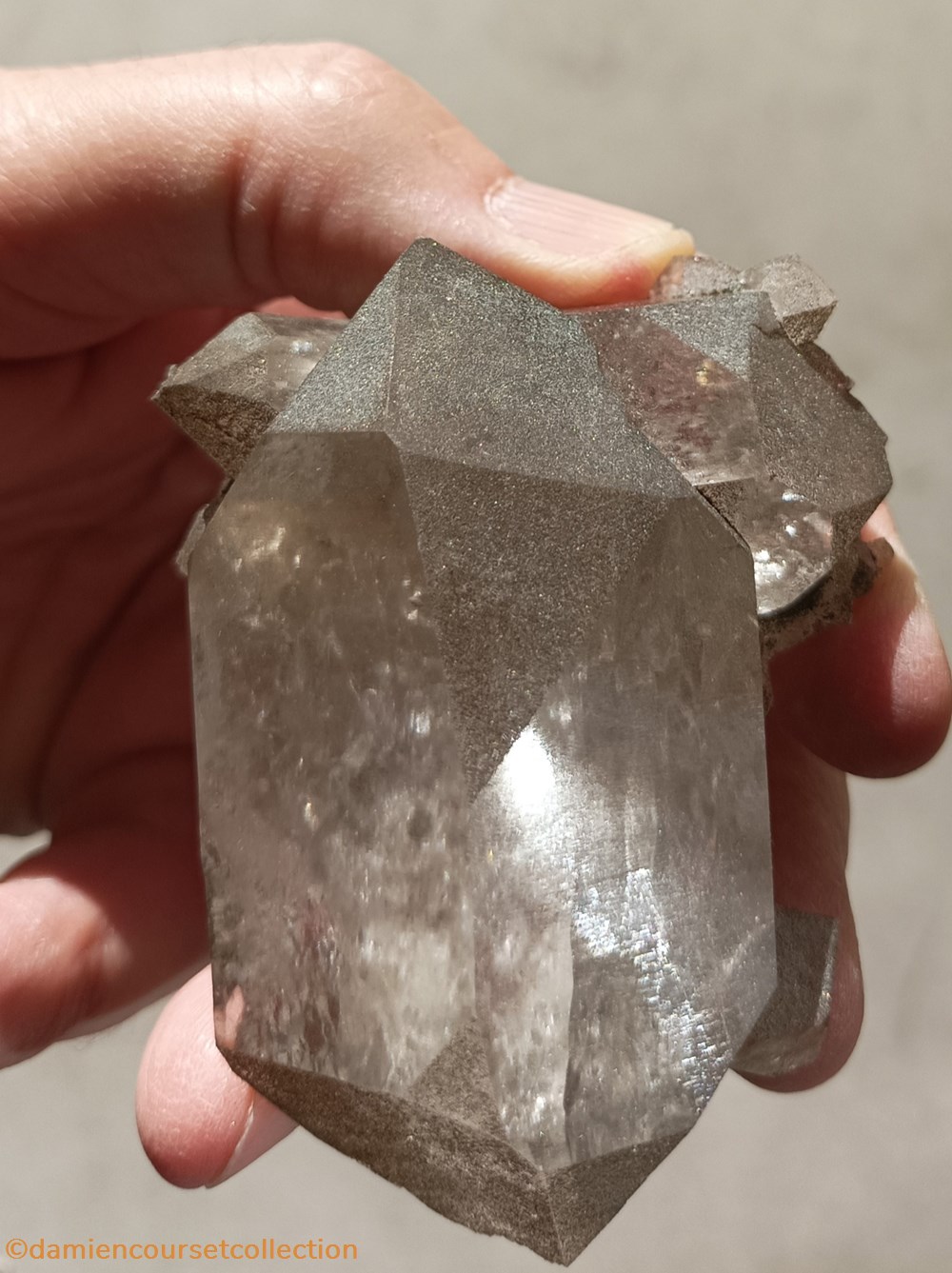 Quartz et Chlorite (macle du Dauphiné) 4 mineraux meteorites quartz et chlorite macle du dauphine
