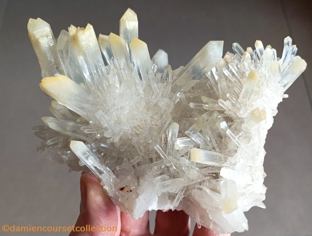 mineraux meteorites mango quartz