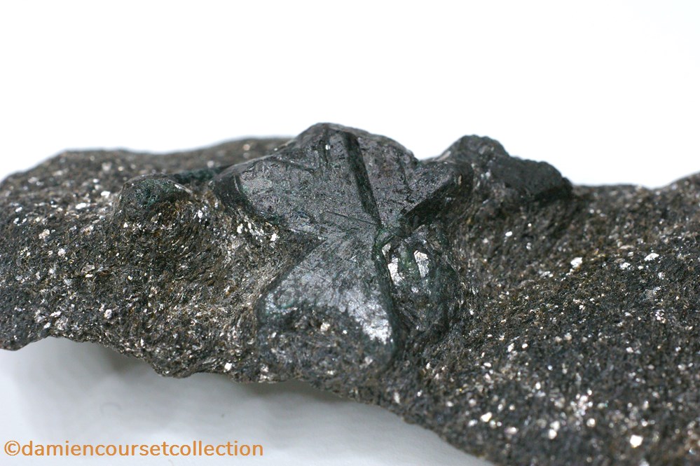 mineraux meteorites chrysoberyl alexandrite