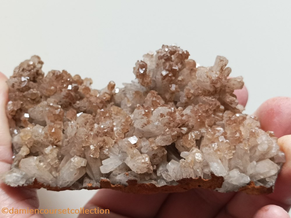 Hemimorphite 2 mineraux meteorites hemimorphite