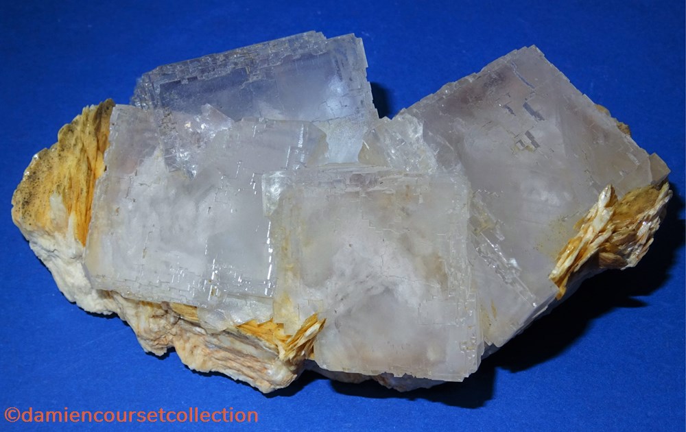 Fluorite et Barite 3 mineraux meteorites fluorite et barite