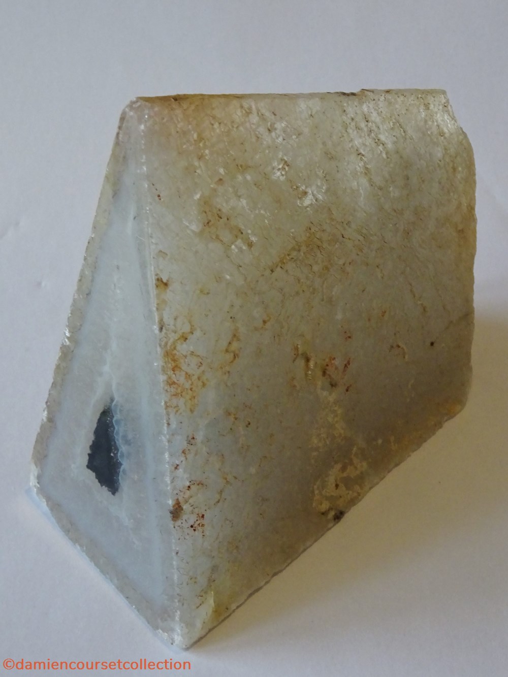 mineraux meteorites quartz calcedoine agate polyedrique paraiba bresil