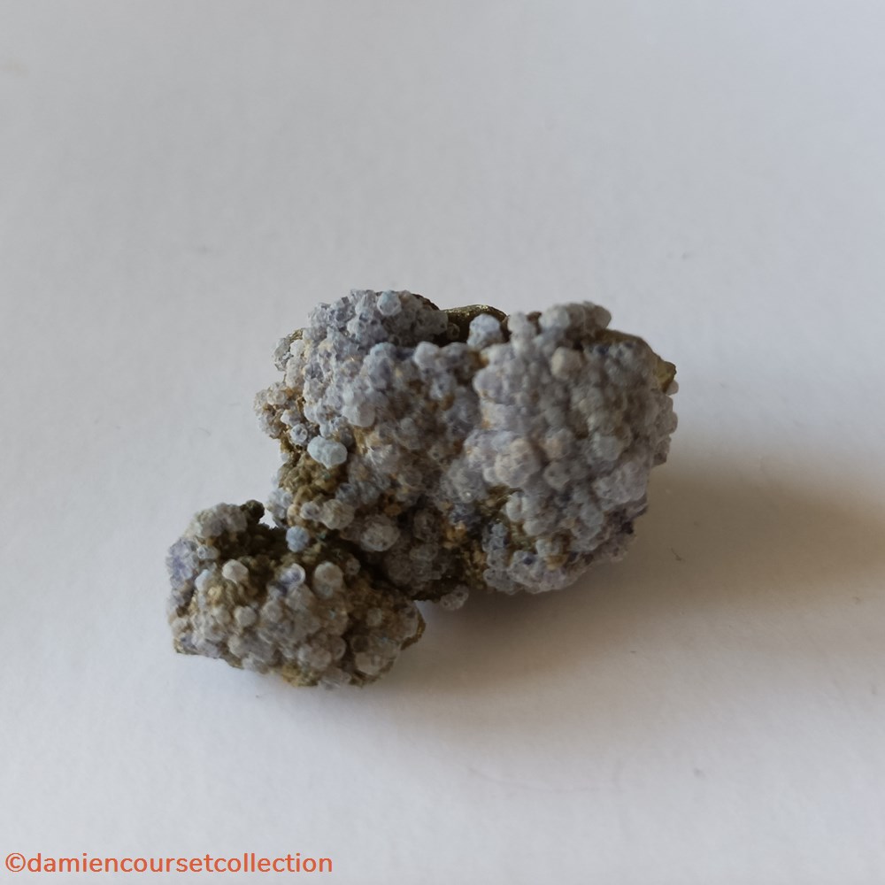 mineraux meteorites fluorite sur chalcopyrite