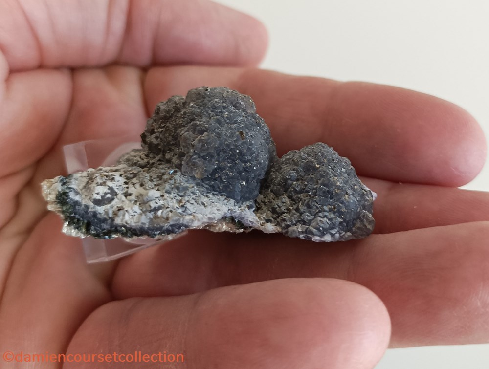 Fluorite sur Quartz et Muscovite 3 mineraux meteorites fluorite sur quartz et muscovite