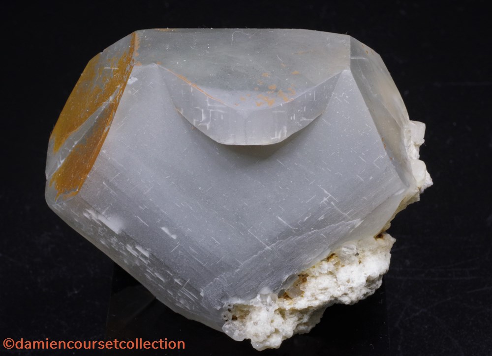 mineraux meteorites macle calcite chimay