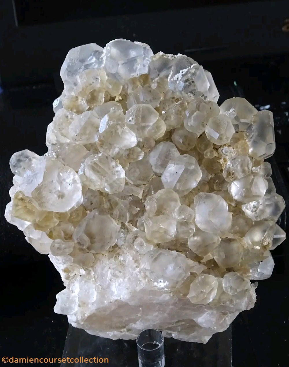 Fluorite mineraux meteorites fluorite