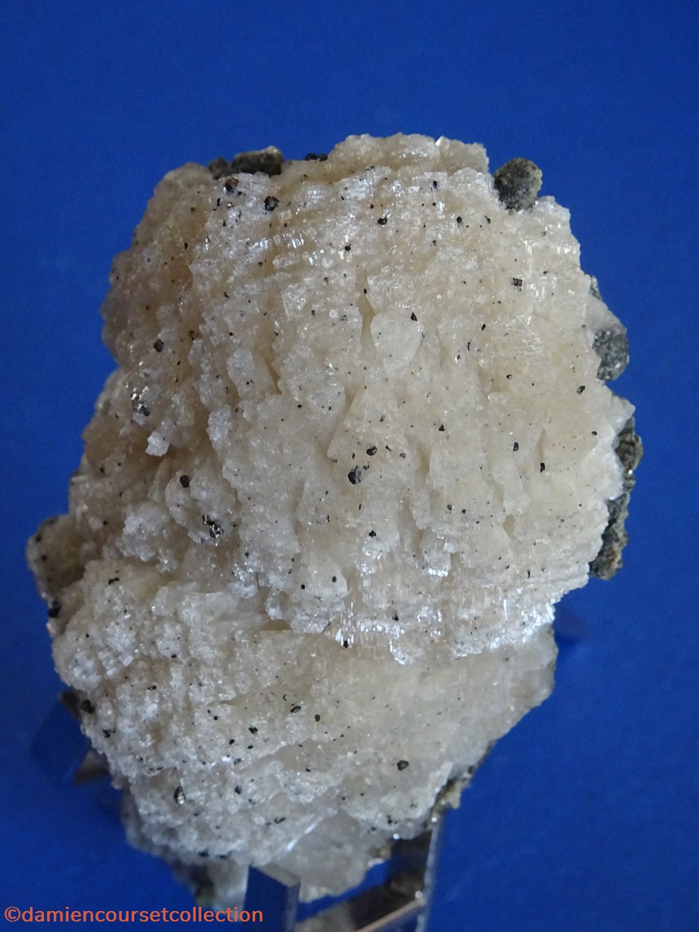 Apatite botryoidale mineraux meteorites fluorapatite apatite botryoidale
