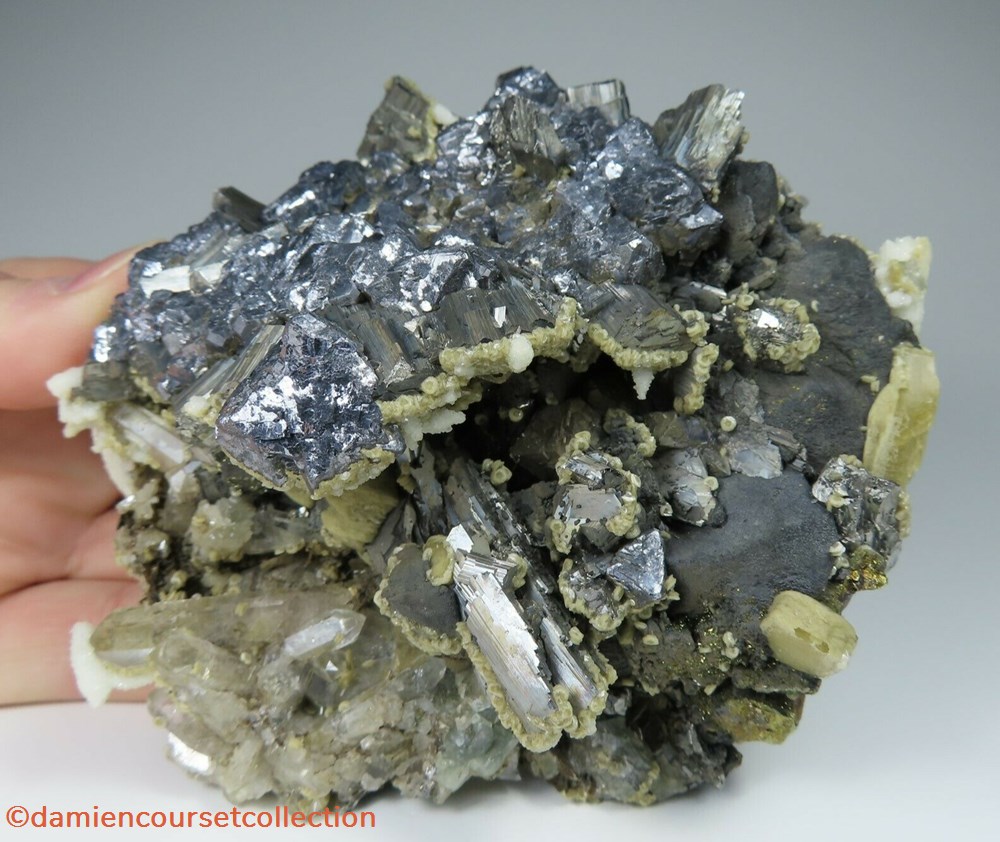 Galène, arsénopyrite, sidérite et chalcopyrite 3 mineraux meteorites galene arsenopyrite siderite et chalcopyrite
