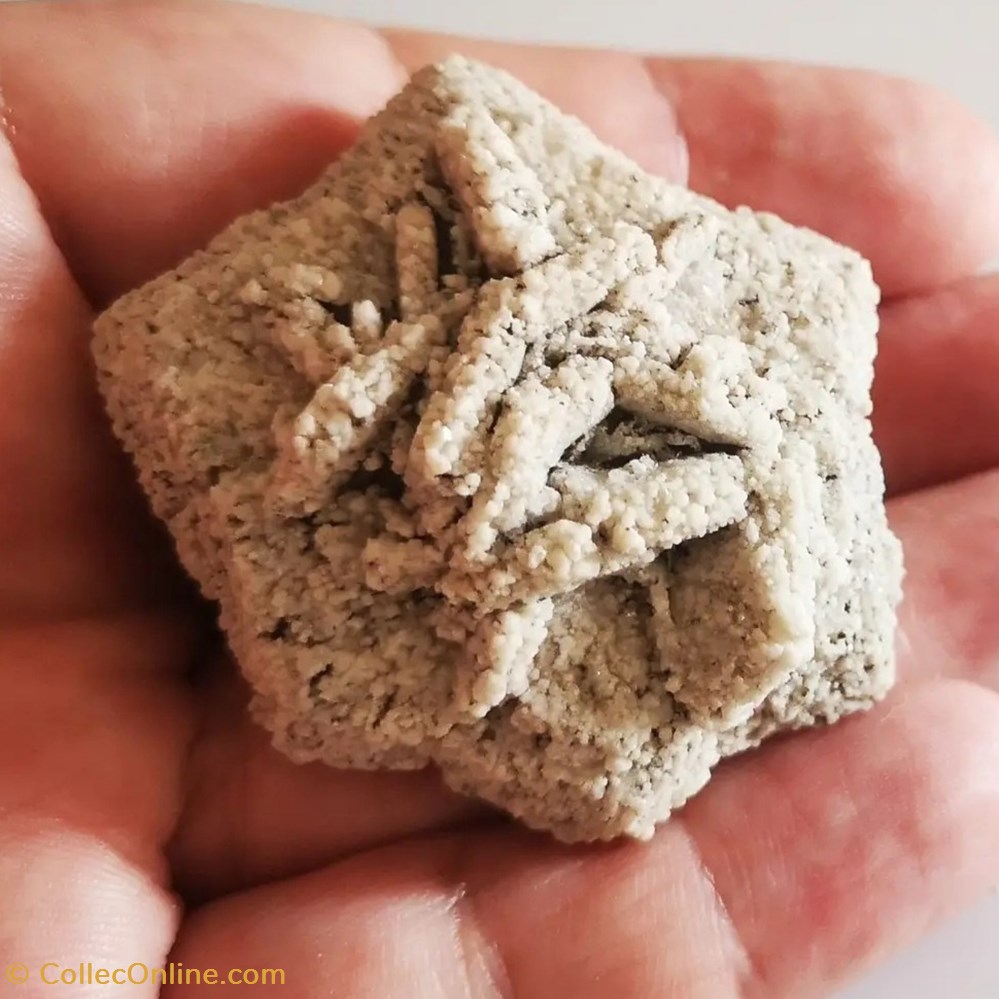 Dolomite après Aragonite mineraux meteorites dolomite apres aragonite