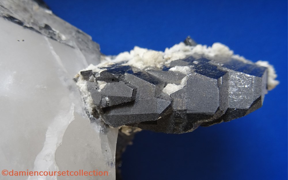 Wolframite et Quartz (XXL) 3 mineraux meteorites wolframite et quartz xxl