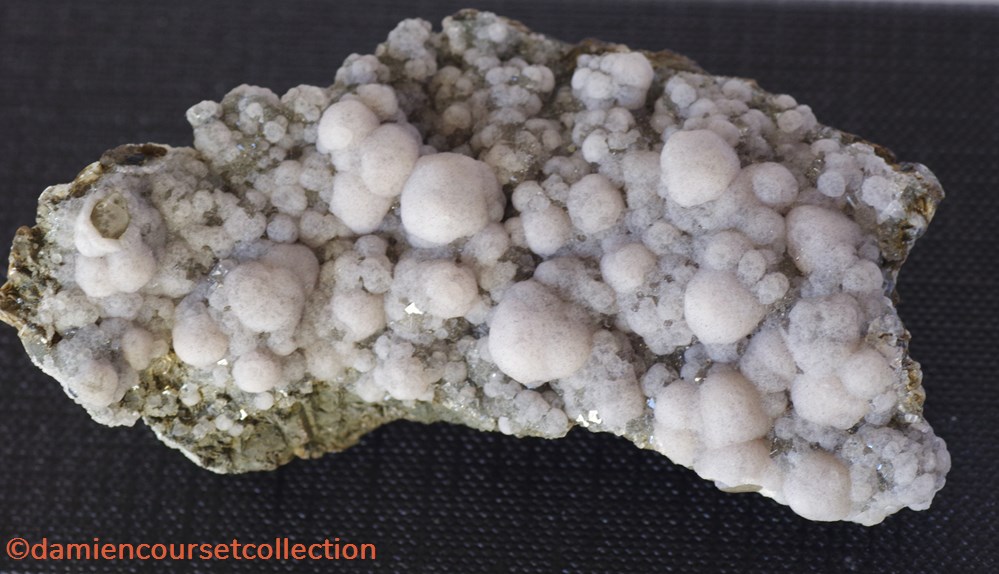 Fluorite sur Topaze mineraux meteorites fluorite sur topaze