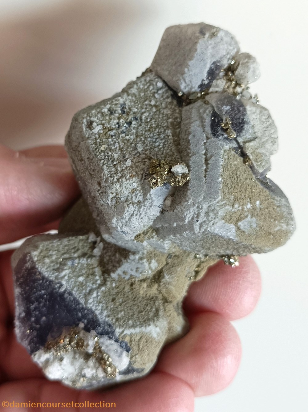 Fluorite mineraux meteorites fluorite