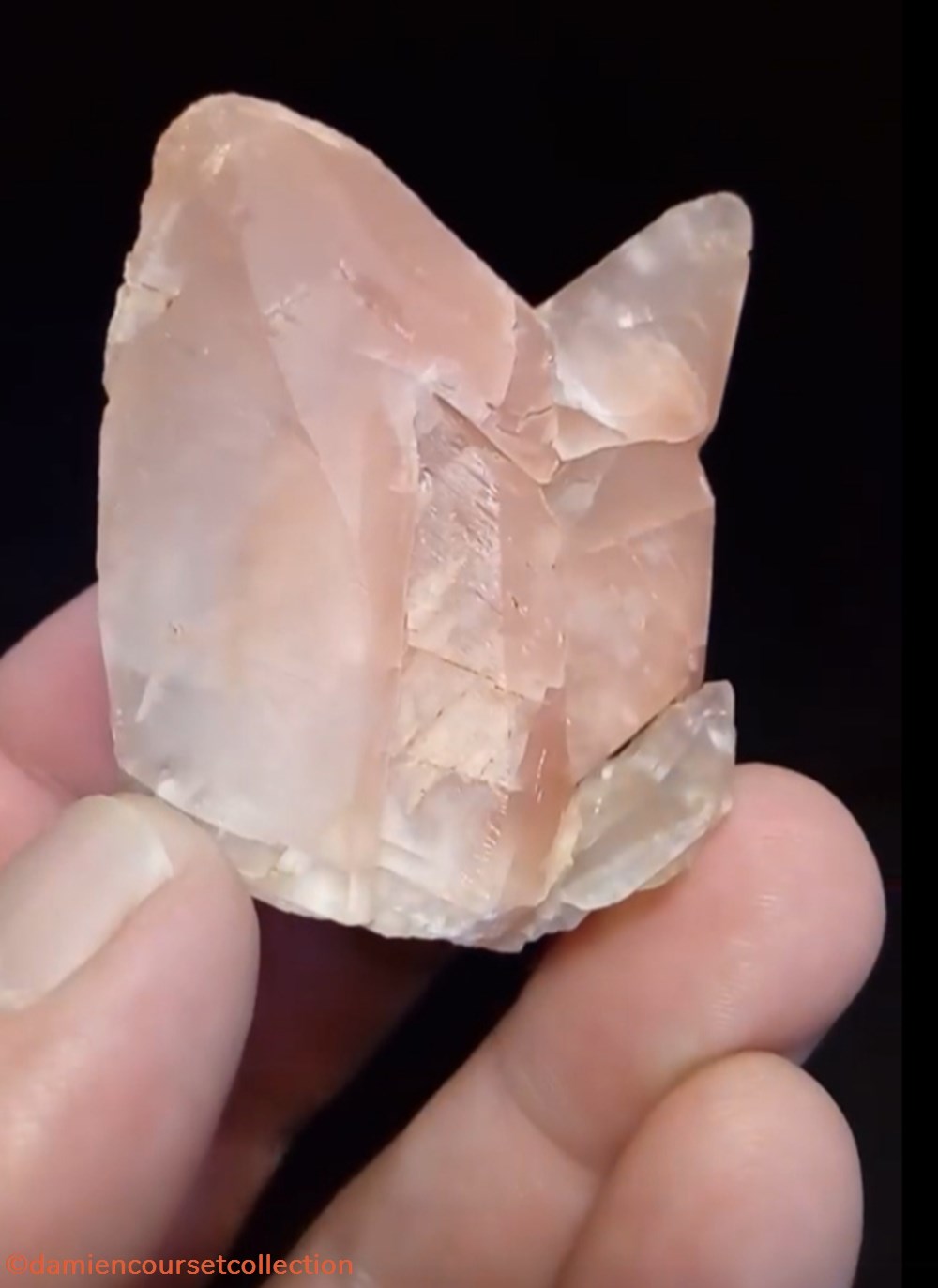 mineraux meteorites macle calcite vaiges mayenne
