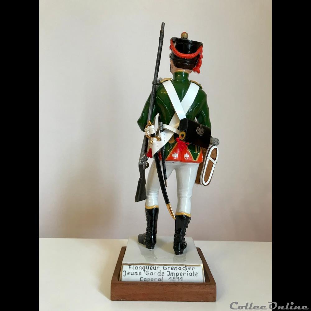 Flanqueur Grenadier Jeune Garde Impériale Caporal - 1811 3 figurines historiques epoque napoleonienne flanqueur grenadier jeune garde imperiale caporal 1811