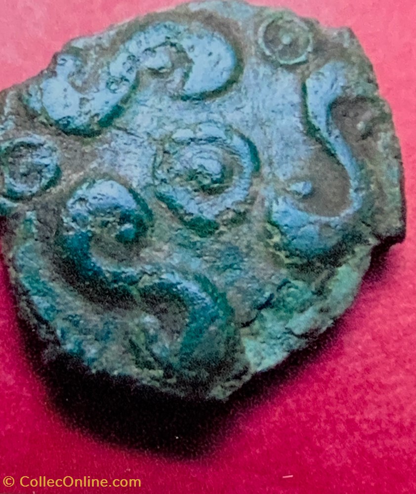 Bronze imitation type aux 3 poissons DTS 2464A monnaie antique av jc ap gauloise bronze imitation type aux 3 poissons dts 2464a