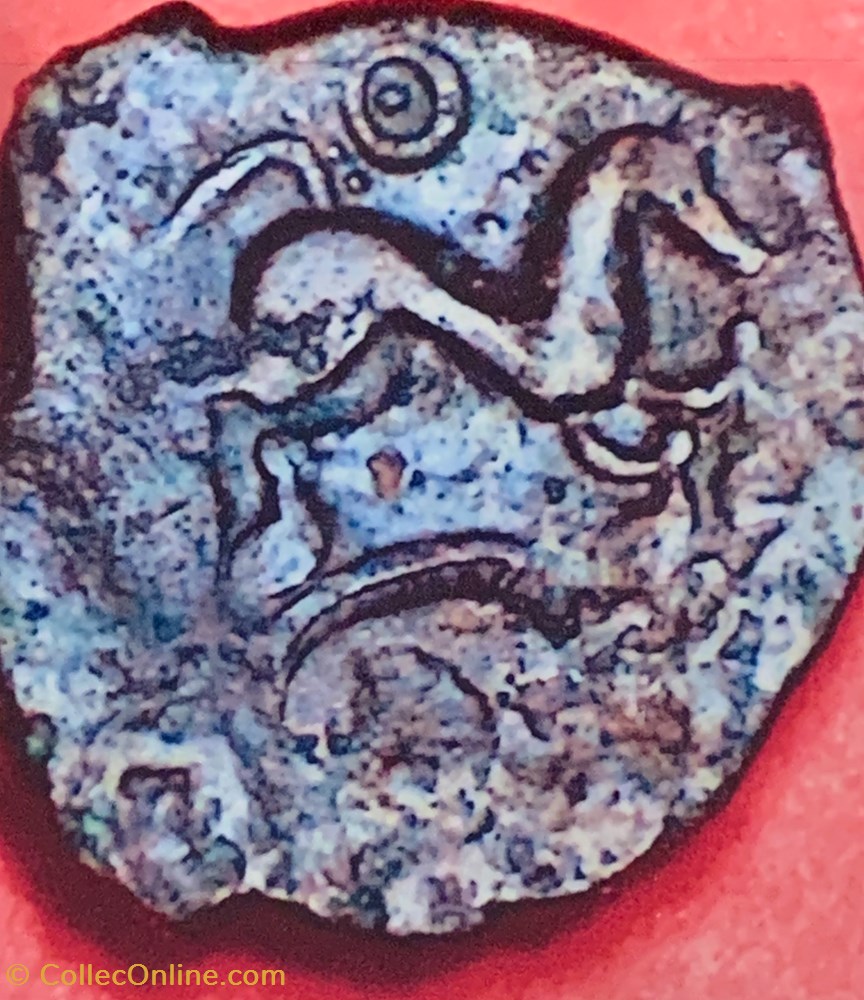 Profil avec cheval et sanglier. Variante DT 2455 monnaie antique jc ap gauloise profil avec cheval et sanglier variante dt 2455