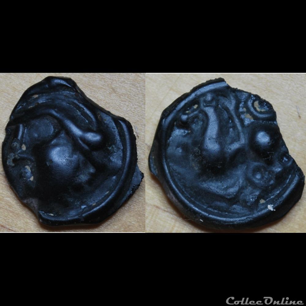 Séquanes - Tête casquée et au quadrupède monnaie antique gauloise sequanes tete casquee et au quadrupede