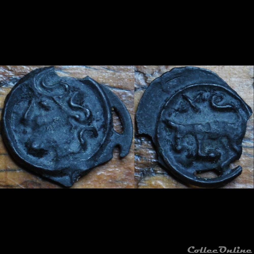monnaie antique gauloise turons tete diabolique et a la croisette
