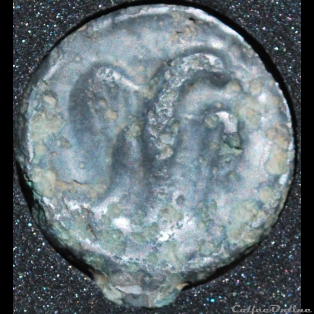 série 544 DT 2618 potin à laigle de face monnaie antique gauloise serie 544 dt 2618 potin a laigle de face