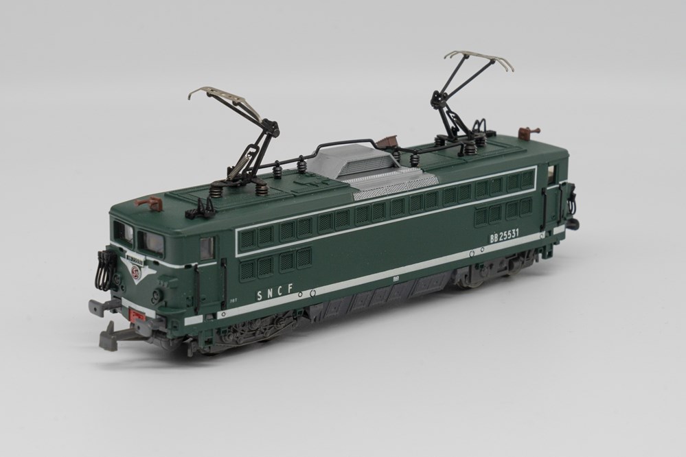 maquettisme trains electriques locomotives locomotive electrique bb25531 jouef 8362
