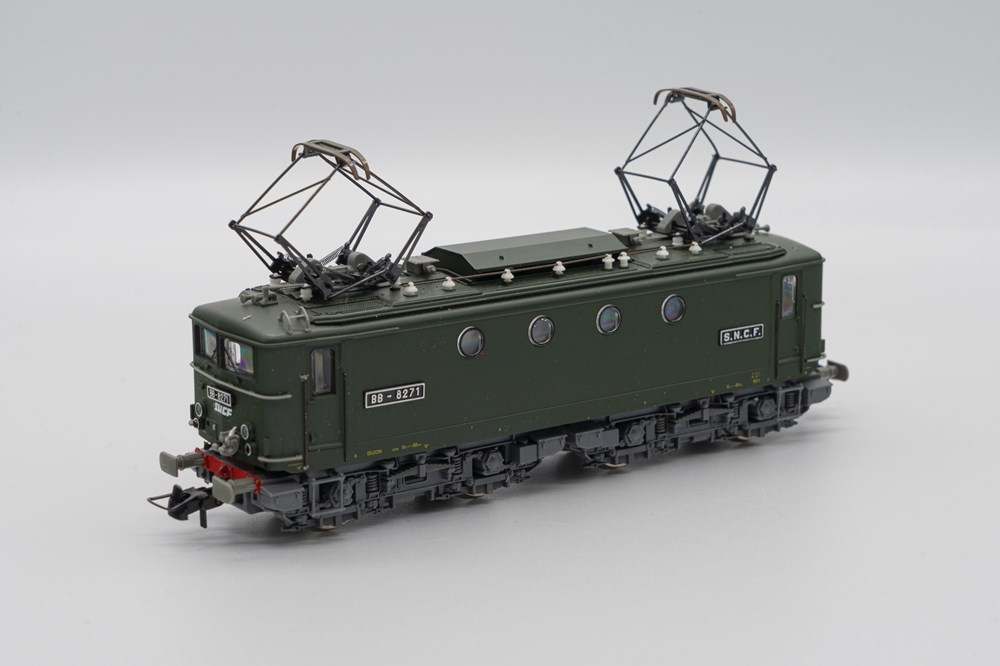Locomotive électrique BB8100 Roco 04157D maquettisme trains electriques locomotives locomotive electrique bb8100 roco 04157d