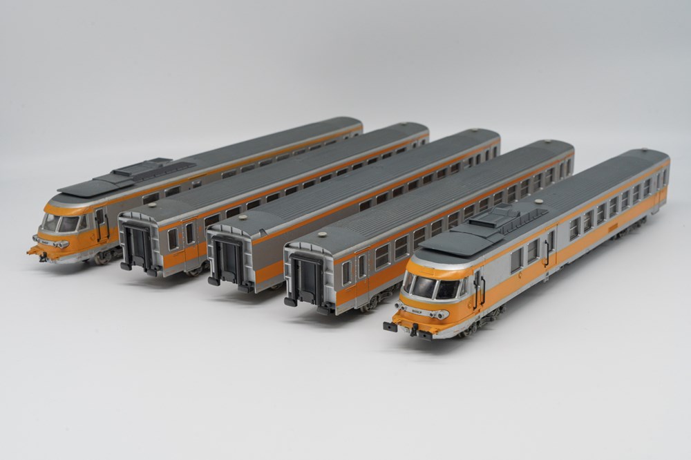 Rame Turbotrain 5 éléments Jouef 8611/5493/5491/5494 maquettisme trains electriques rames automotrice diesel rame turbotrain 5 elements jouef 8611 5493 5491 5494