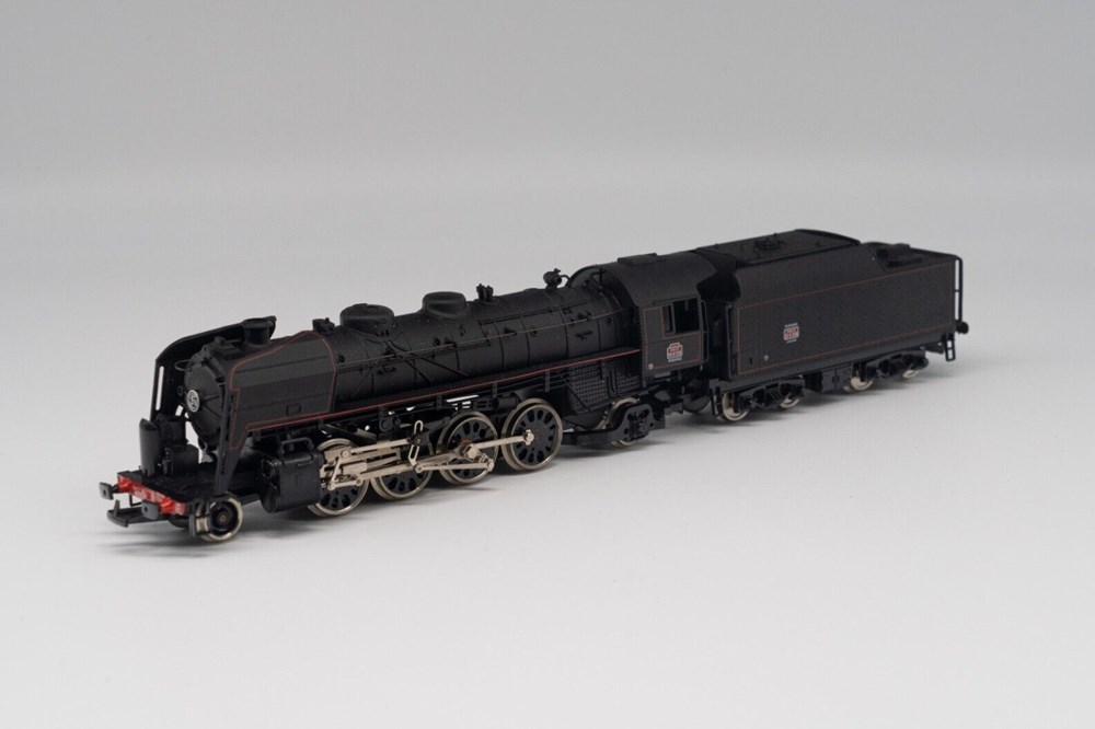 maquettisme trains electriques locomotives locomotive a vapeur 141r1246 jouef 8273