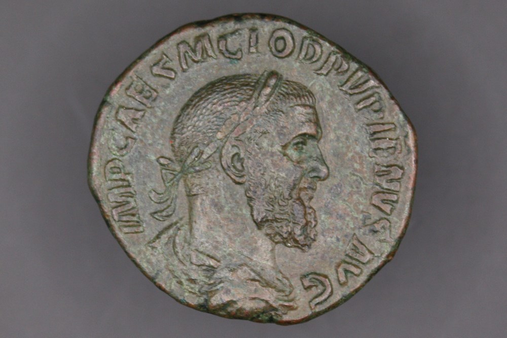 monnaies antiques romaines imperiales et republicaines pupien sesterce victoria avgg