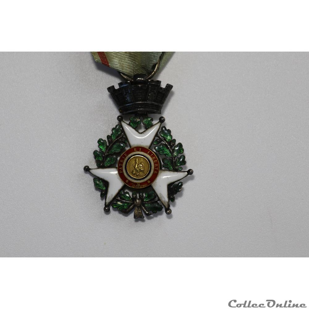 EN COURS 118 militarium medaille insigne en cours 118