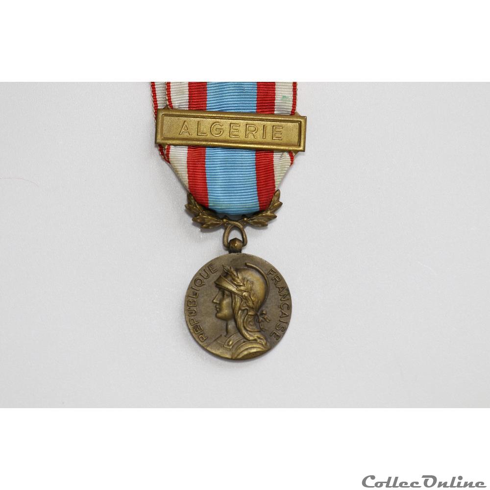 EN COURS 149 militarium medaille insigne en cours 149