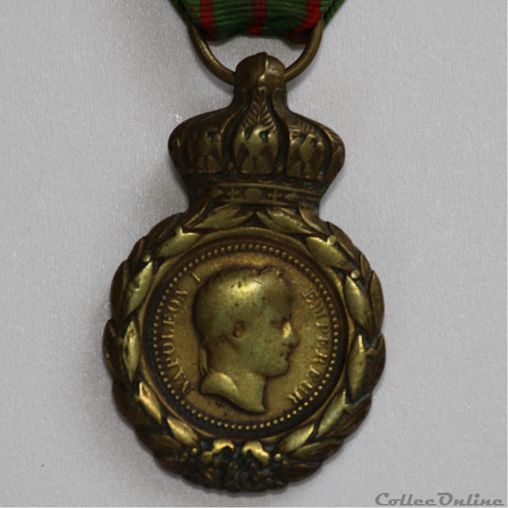MEDAILLE DE SAINTE HELENE 1857 militarium insigne medaille de sainte helene 1857