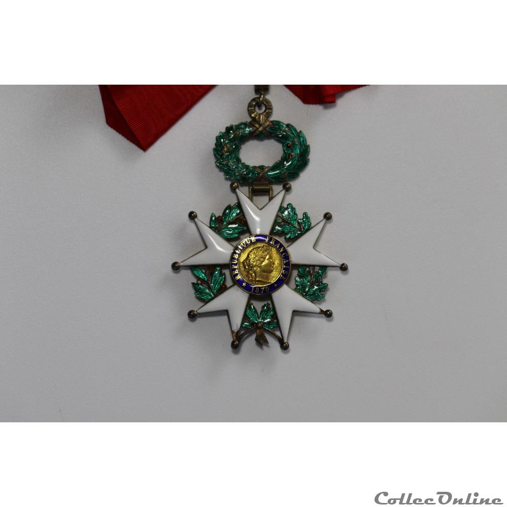 EN COURS 117 militarium medaille insigne en cours 117