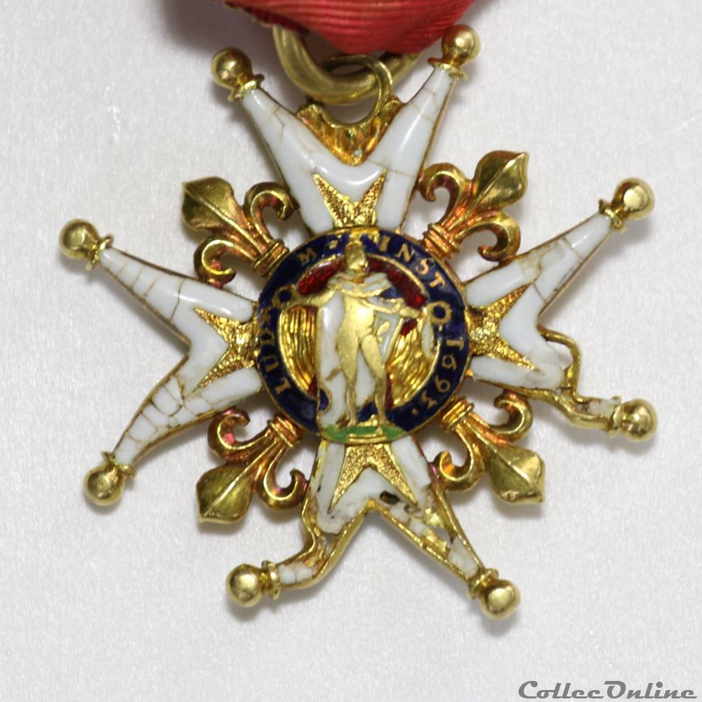 EN COURS 200 militarium medaille insigne en cours 200