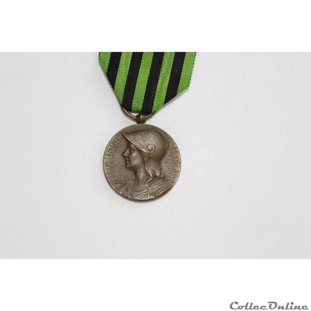 EN COURS 165 militarium medaille insigne en cours 165