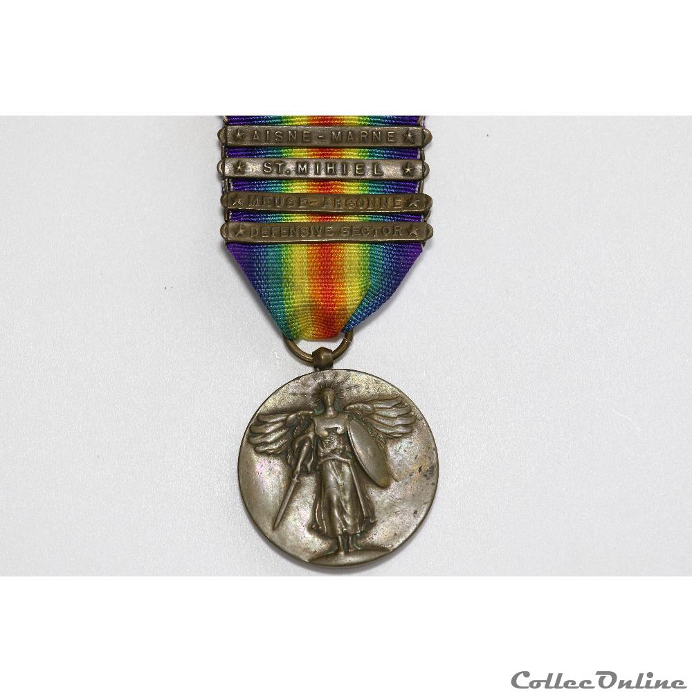 EN COURS 181 3 militarium medaille insigne en cours 181