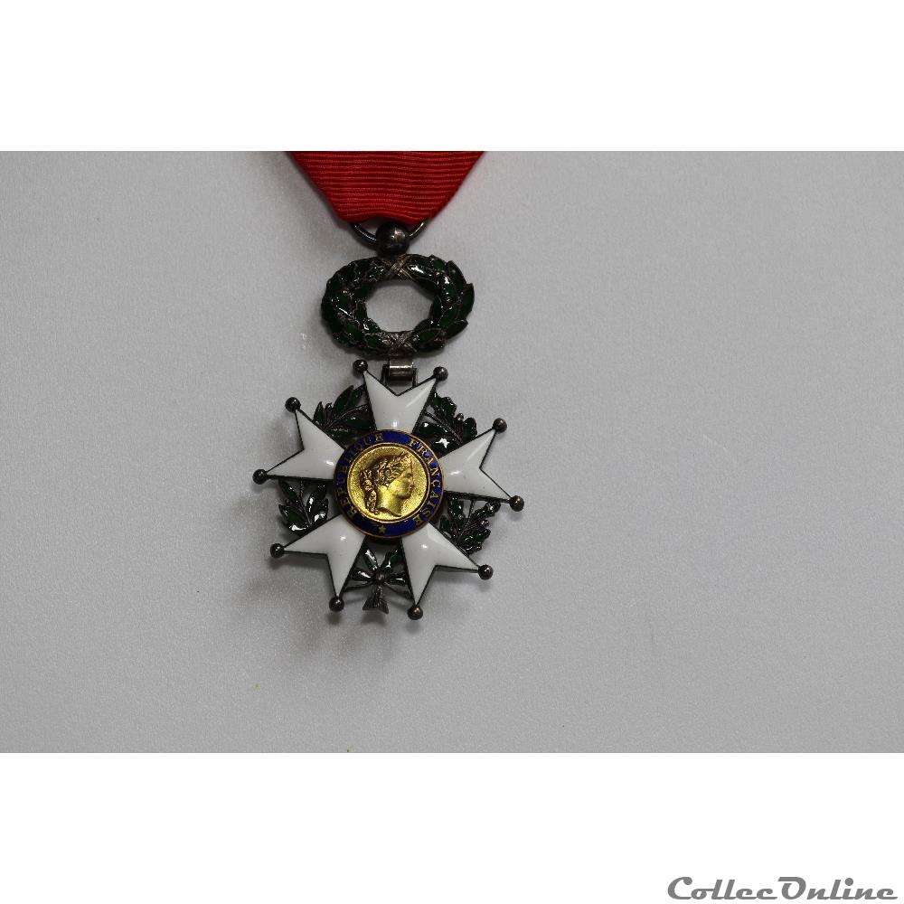 EN COURS 122 militarium medaille insigne en cours 122