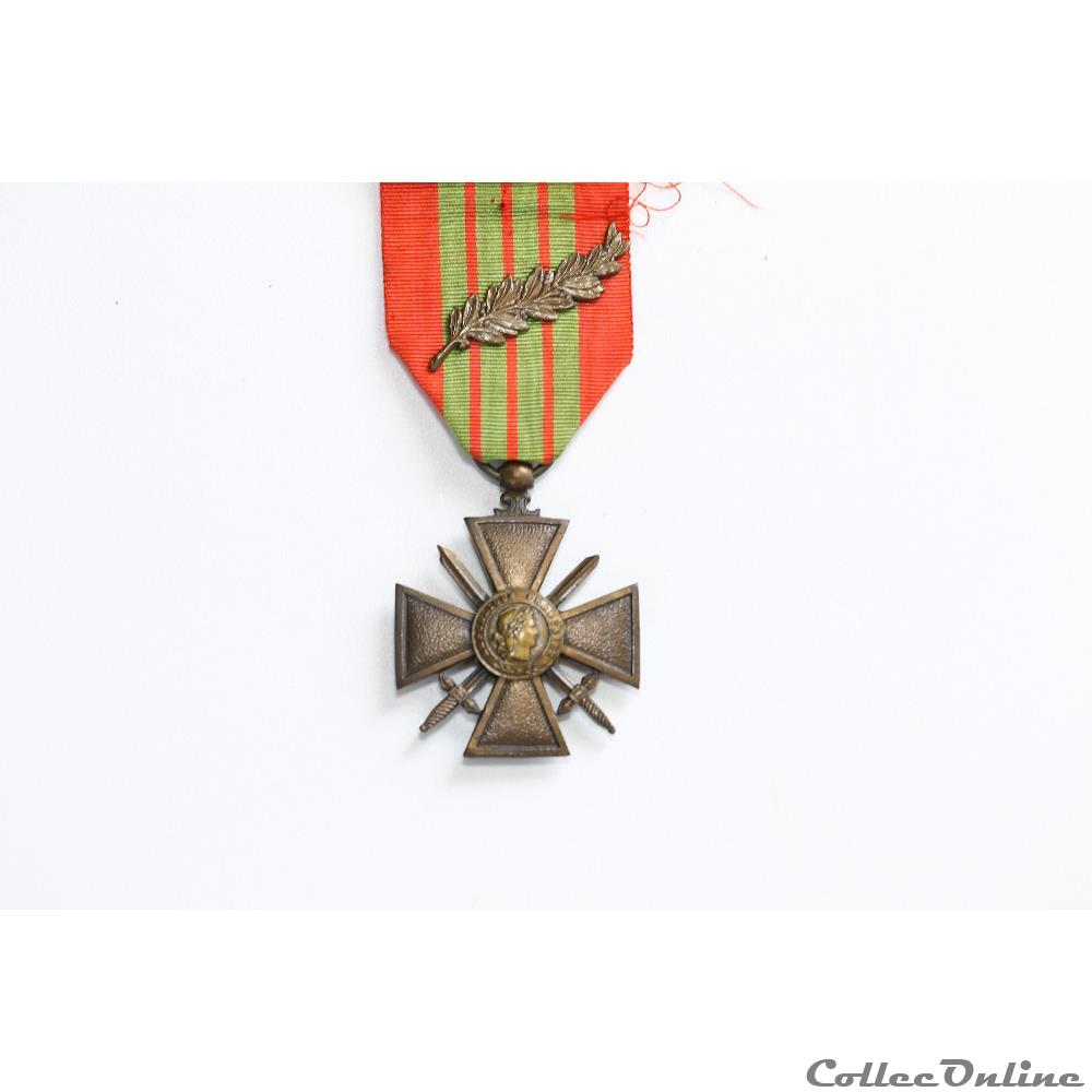 EN COURS 135 militarium medaille insigne en cours 135