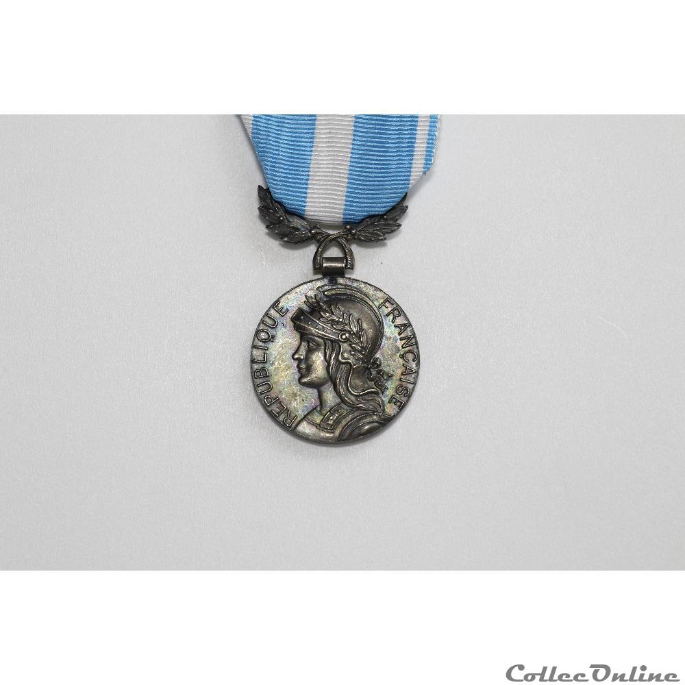 EN COURS 160 militarium medaille insigne en cours 160